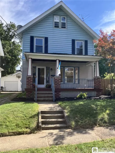 34 Spruce St, Jamestown, NY 14701