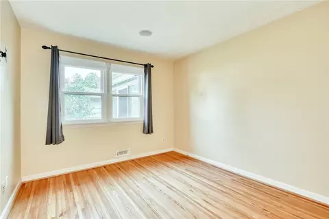 Bedroom - 129 Brookview Dr, Irondequoit, NY 14617 photo 1 of 8