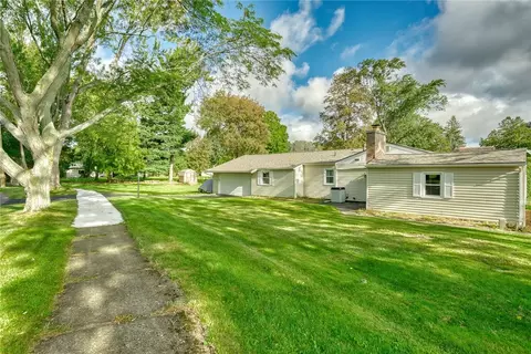 Exterior - 129 Brookview Dr, Irondequoit, NY 14617 photo 10 of 10