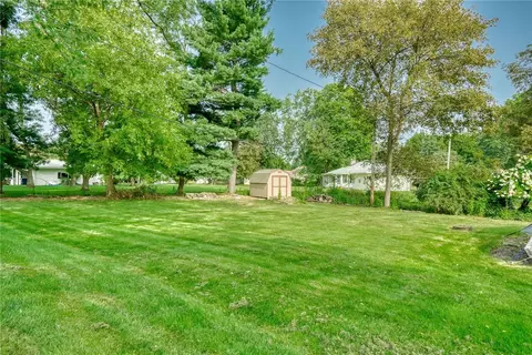 Exterior - 129 Brookview Dr, Irondequoit, NY 14617 photo 2 of 10