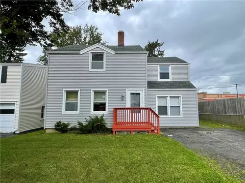 26 Raleigh St, Rochester, NY 14620