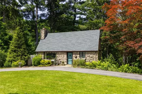 1000 Penfield Rd, Rochester, NY 14625