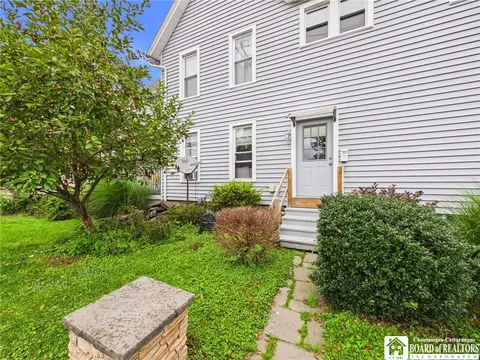 Exterior - 815 Washington St, Olean, NY 14760 photo 3 of 4