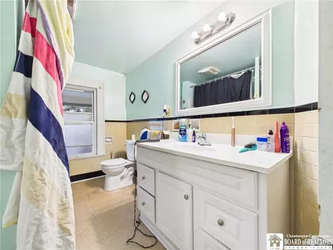 Bath - 947 N Union St, Olean, NY 14760 photo 4 of 5