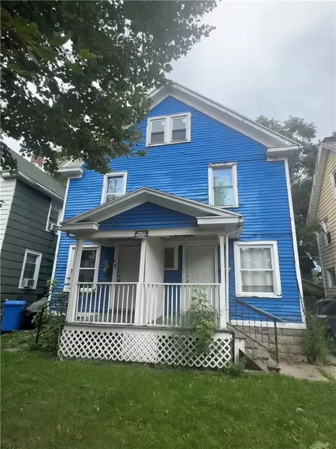 176-178 Roycroft Dr, Rochester, NY 14621