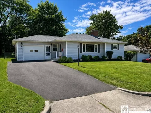 15 Hilldale Ave, Jamestown, NY 14701