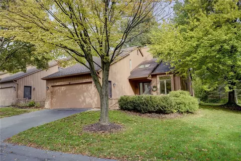 34 Sky Ridge Dr, Rochester, NY 14625
