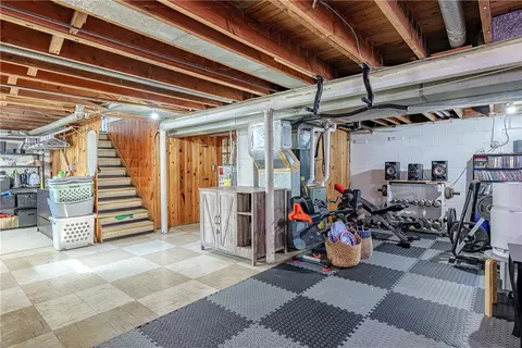 Entry Way - 25 Dorington Rd, Irondequoit, NY 14609 photo 5 of 5
