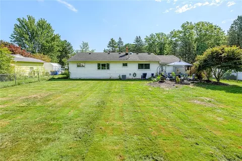 Exterior - 25 Dorington Rd, Irondequoit, NY 14609 photo 8 of 10
