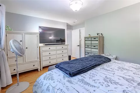 Bedroom - 25 Dorington Rd, Irondequoit, NY 14609 photo 2 of 4