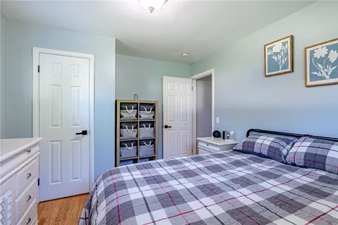Bedroom - 25 Dorington Rd, Irondequoit, NY 14609 photo 4 of 4