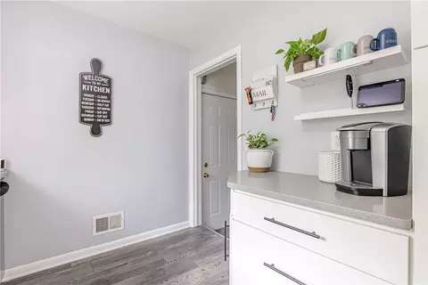 Kitchen - 25 Dorington Rd, Irondequoit, NY 14609 photo 4 of 4