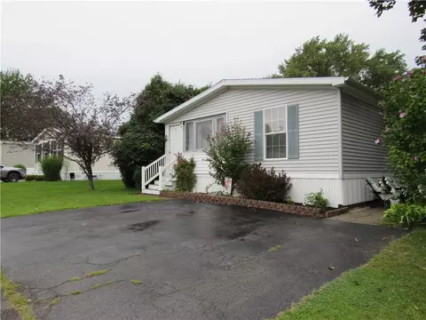 11 Sycamore, Avon, NY 14414