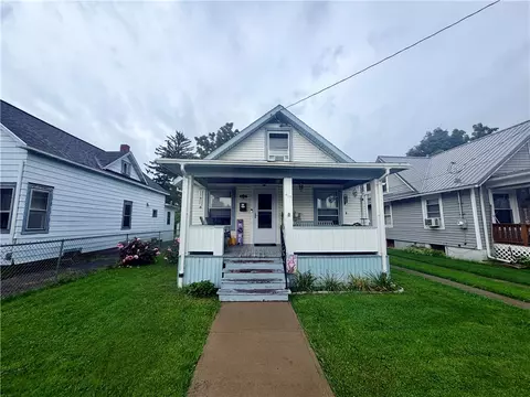 415 Schuyler Ave, Southport, NY 14904