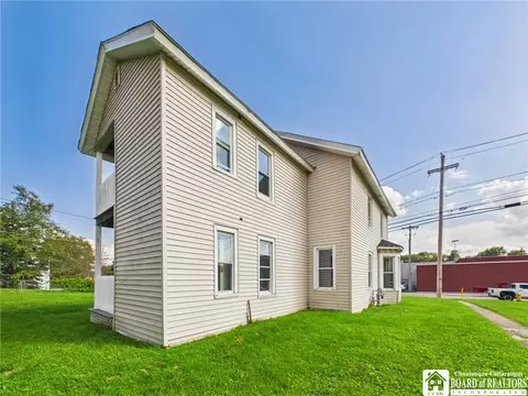 Exterior - 306 Wayne St, Olean, NY 14760 photo 6 of 6