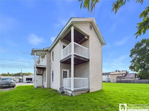 Exterior - 306 Wayne St, Olean, NY 14760 photo 5 of 6