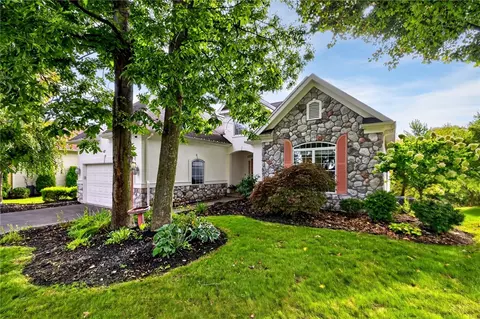 47 New London Rd, Pittsford, NY 14534
