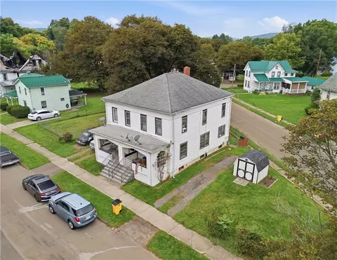 302 Broadway St, Elmira, NY 14904