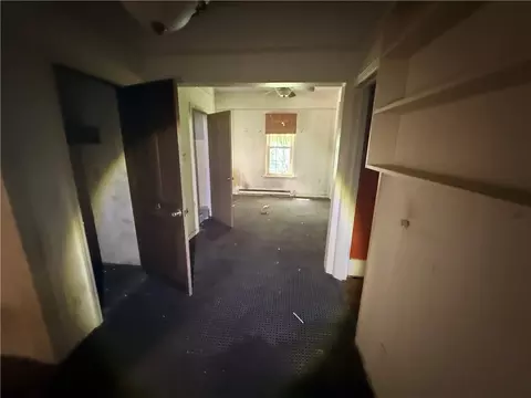 Entry Way - 101 Broad St, Lyons, NY 14489 photo 1 of 2