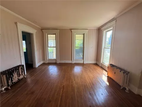 Living - 101 Broad St, Lyons, NY 14489 photo 3 of 5