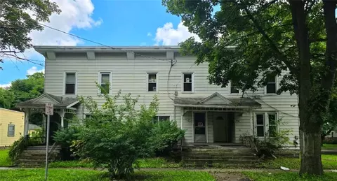 250-252 W W Hudson St, Elmira City, NY 14904