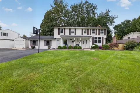 41 Mont Morency Dr, Greece, NY 14612