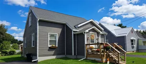 512 Harcourt Dr, Southport, NY 14904