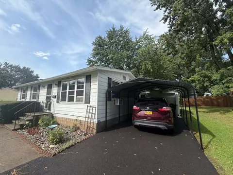 Exterior - 63 Mill St, Waterloo, NY 13165 photo 2 of 8