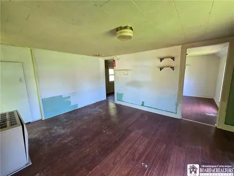 Living - 813 W Sullivan St, Olean, NY 14760 photo 8 of 9