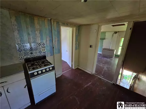 Entry Way - 813 W Sullivan St, Olean, NY 14760 photo 3 of 4