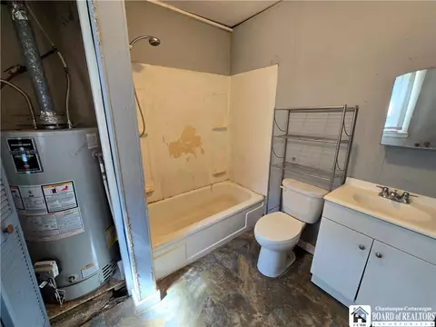 Bath - 813 W Sullivan St, Olean, NY 14760 photo 2 of 4