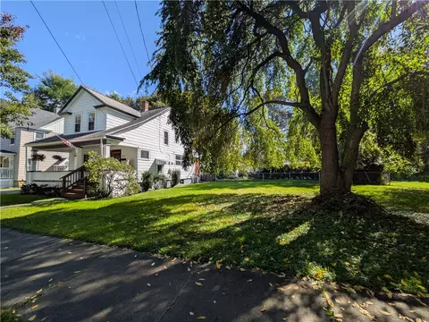 219 W 14th St, Elmira, NY 14903