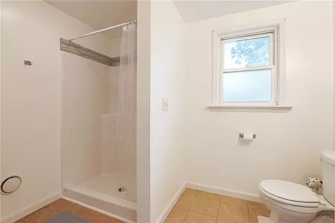 Bath - 75 Garford Rd, Irondequoit, NY 14622 photo 5 of 5