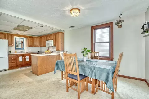 Dining - 187 Lake, Irondequoit, NY 14617 photo 2 of 4