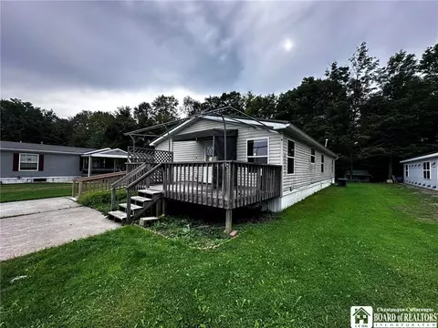 3393 Carpenter-pringle Rd #29, North Harmony, NY 14710