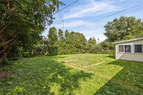 Exterior - 450 Eileen Dr, Greece, NY 14616 photo 7 of 8