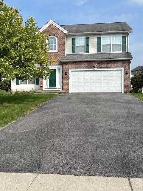 131 Chesapeake, West Henrietta, NY 14586
