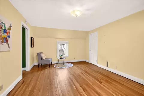 Bedroom - 68 Biltmore Dr, Irondequoit, NY 14617 photo 5 of 9