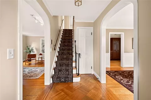 Entry Way - 68 Biltmore Dr, Irondequoit, NY 14617 photo 2 of 3