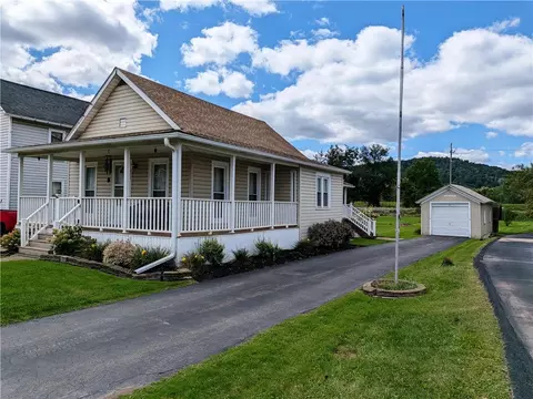Exterior - 135 Main St, Eldred, PA 16731 photo 8 of 11
