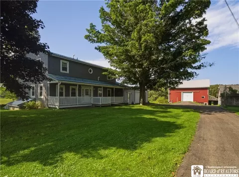 3323 Clymer Sherman Rd, Sherman, NY 14781