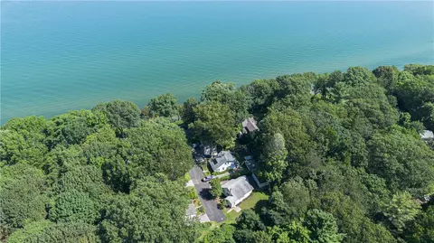 View/Area - 10 Scenic View Dr, Irondequoit, NY 14622 photo 1 of 2