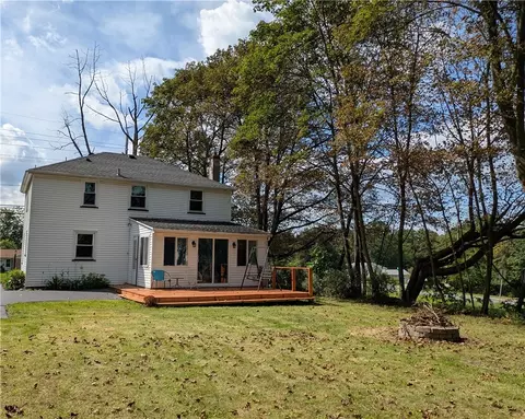 Exterior - 1064 Bay Rd, Webster, NY 14580 photo 3 of 3