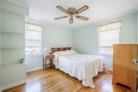 Bedroom - 303 Somershire Dr, Irondequoit, NY 14617 photo 3 of 7