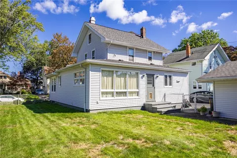 Exterior - 303 Somershire Dr, Irondequoit, NY 14617 photo 4 of 6