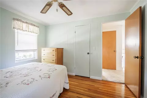 Bedroom - 303 Somershire Dr, Irondequoit, NY 14617 photo 4 of 7