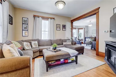 Living - 1877 Ridge Rd, Webster, NY 14580 photo 4 of 5