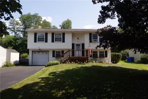 55 Burning Brush Dr, Gates, NY 14606