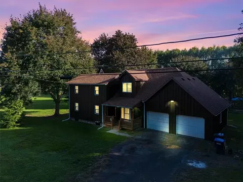 4982 Brasser Rd, Williamson, NY 14589
