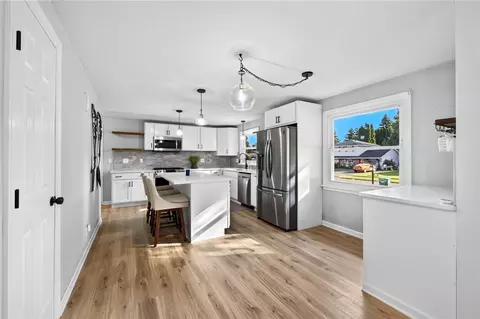 Kitchen - 75 Astronaut Dr, Irondequoit, NY 14609 photo 4 of 5